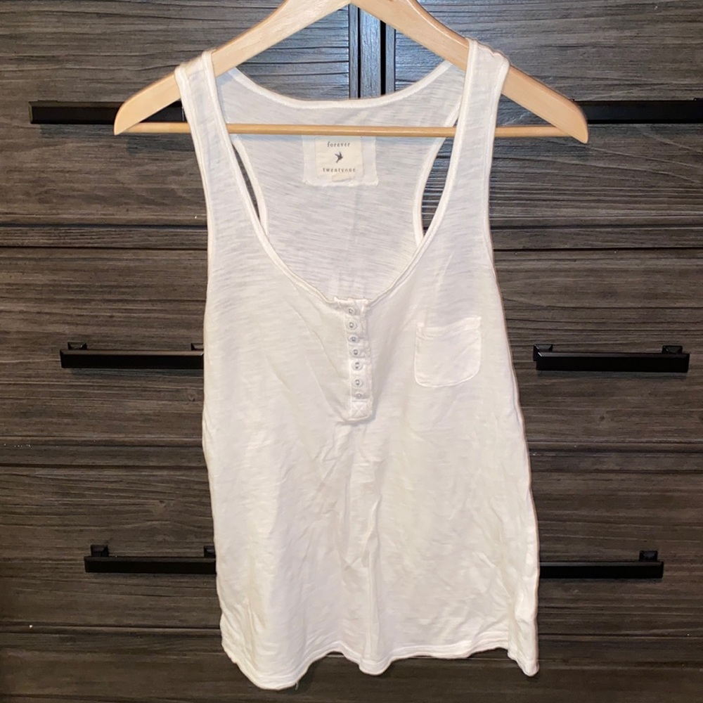 White forever 21 tank top
